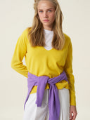 kadın v yaka kazak, triko, yün, sarı