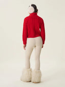 Chalet 07: Women’s Cable Knit Cardigan