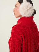 Chalet 07: Women’s Cable Knit Cardigan