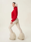 Chalet 07: Women’s Cable Knit Cardigan